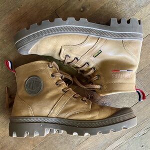 Palladium PALLABROUSSE 75th anniversary Leather Boots, Women’s 8